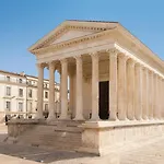 T2 rénové avec parking à 400m des Arènes de Nîmes Apartamento *